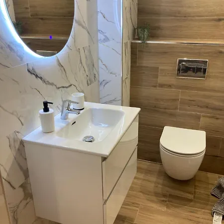 Refino 11 Apartment